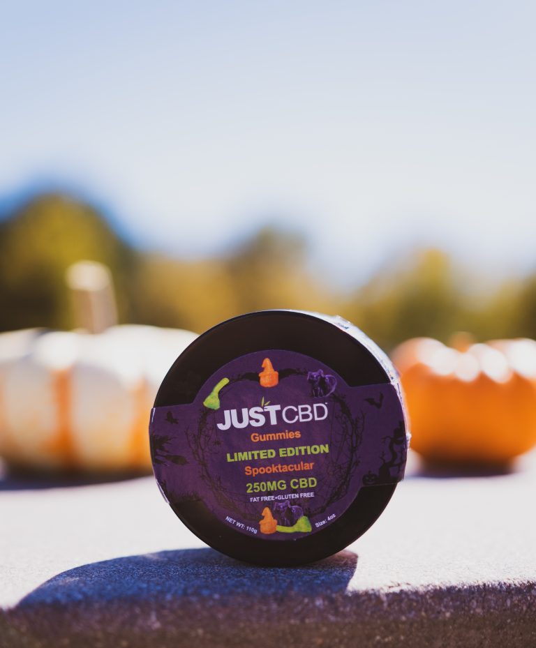 HOW ARE CBD TREATS FOR DOGS AND CATS PRODUCED?